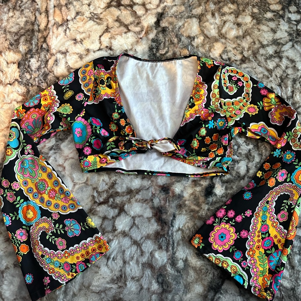 Hippie Style Flare Arm Crop Top